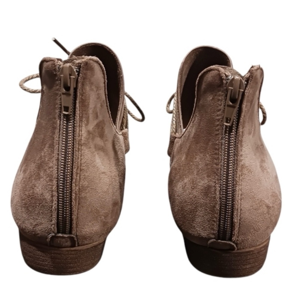 Pierre Dumas Women's Thong Sandals - Picture 7 of 10